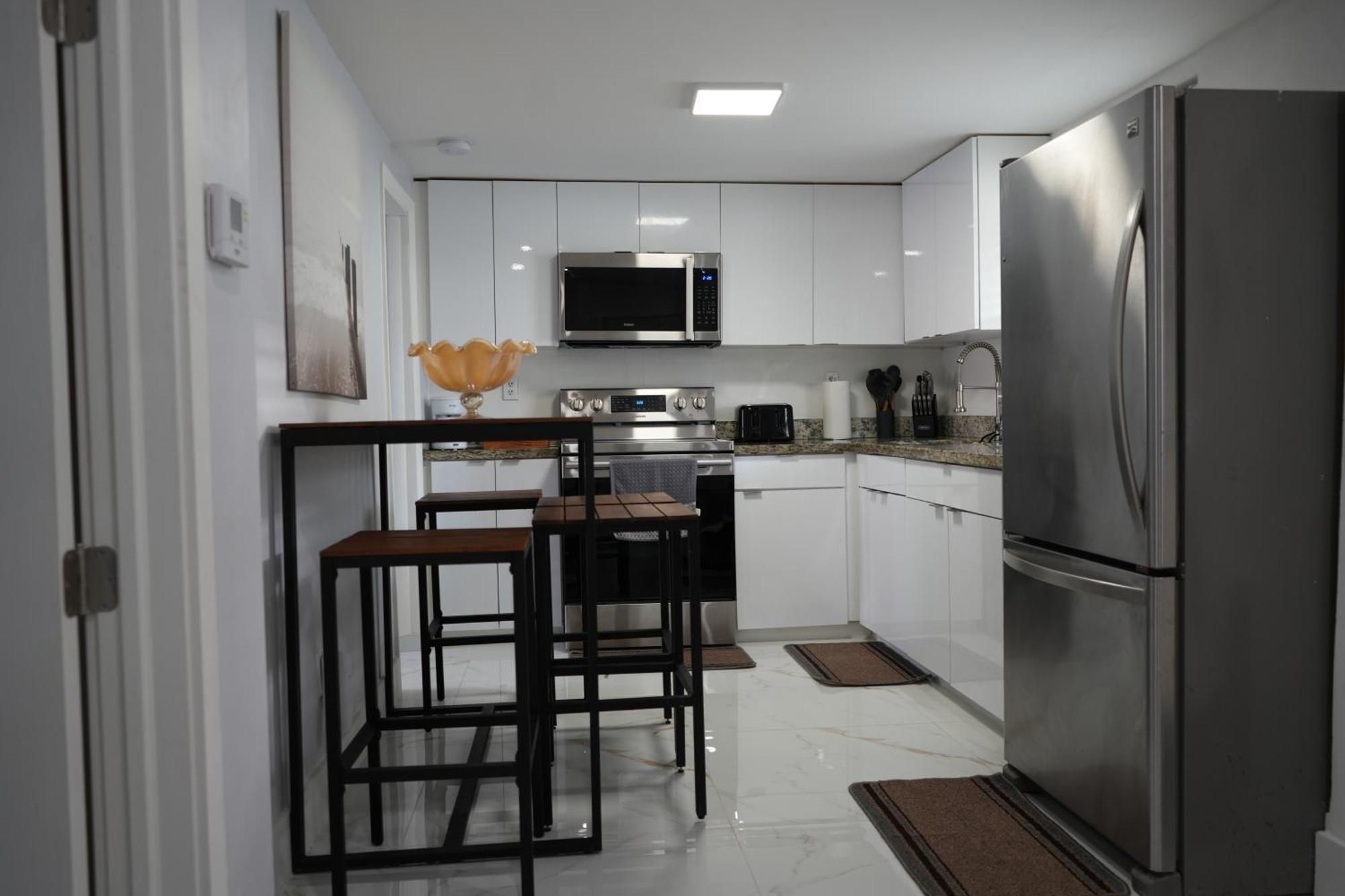 Charming Two Bedroom Apartment. Miami Exterior photo